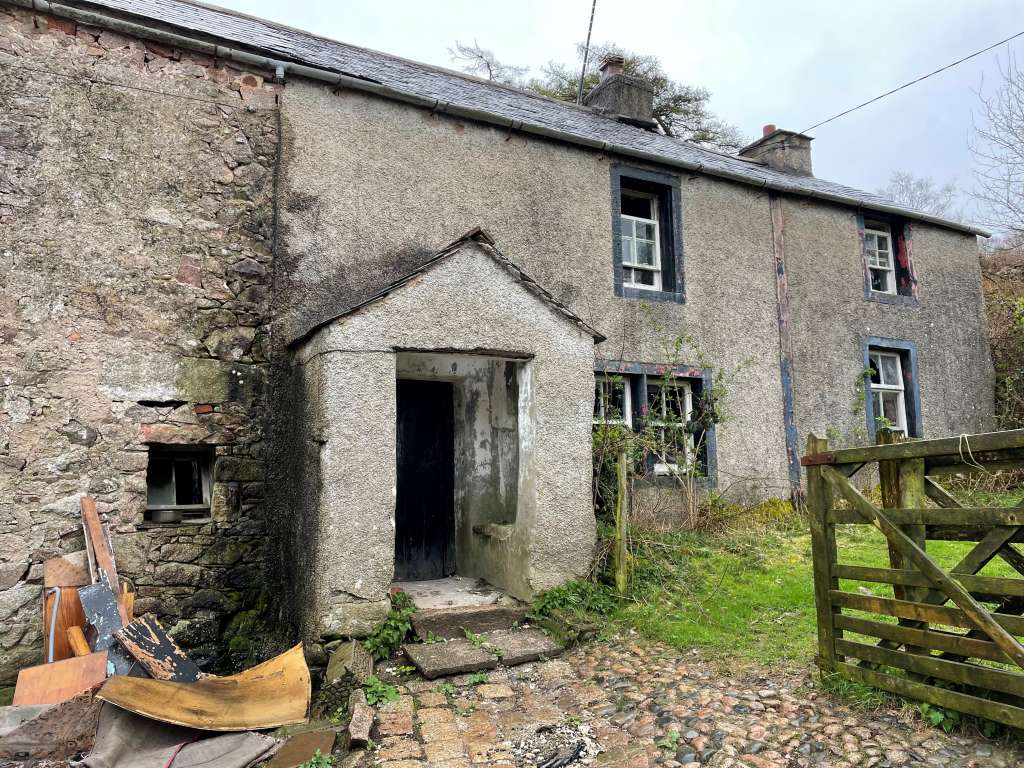 How Bank Farmhouse, Cumbria -  April 2022