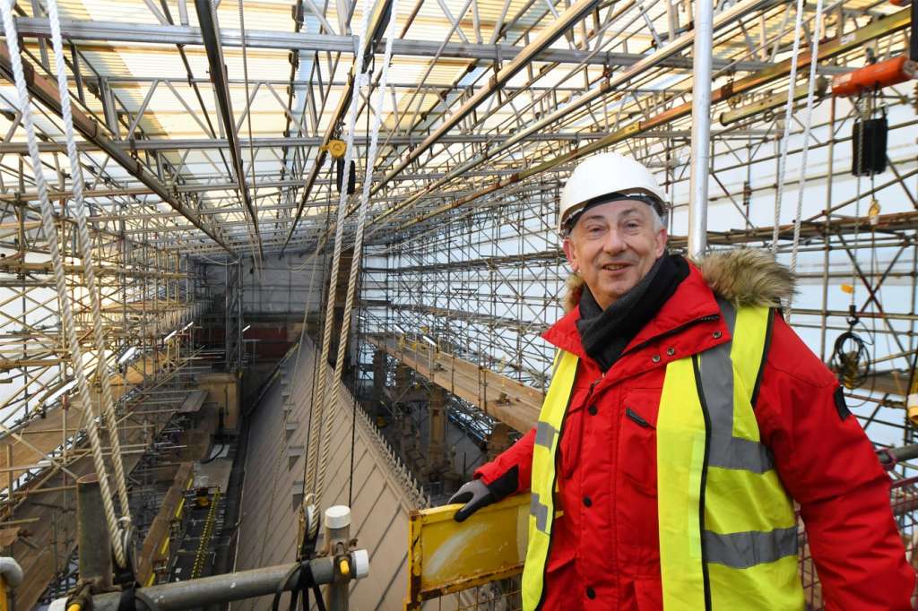 Speaker of the Commons Sir Lindsay Hoyle inspects the near-complete repairs (Credit: Jessica Taylor)